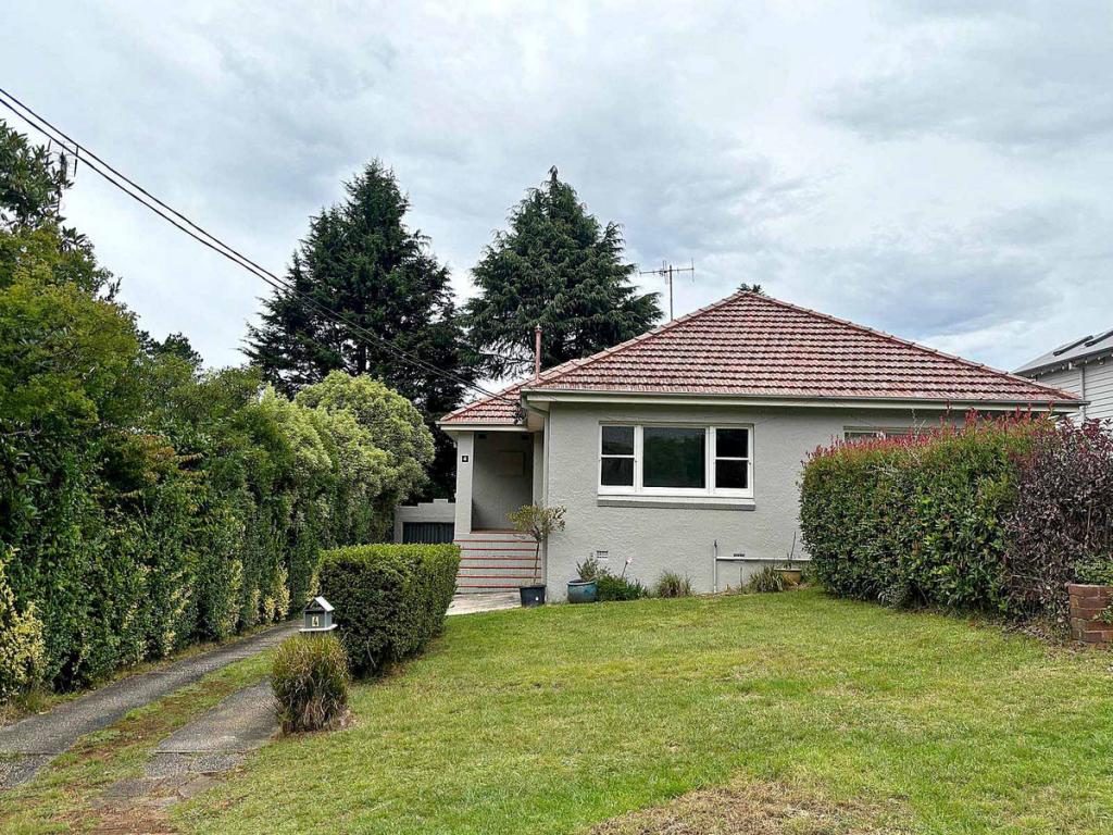 4 Beattie St, Leura, NSW 2780