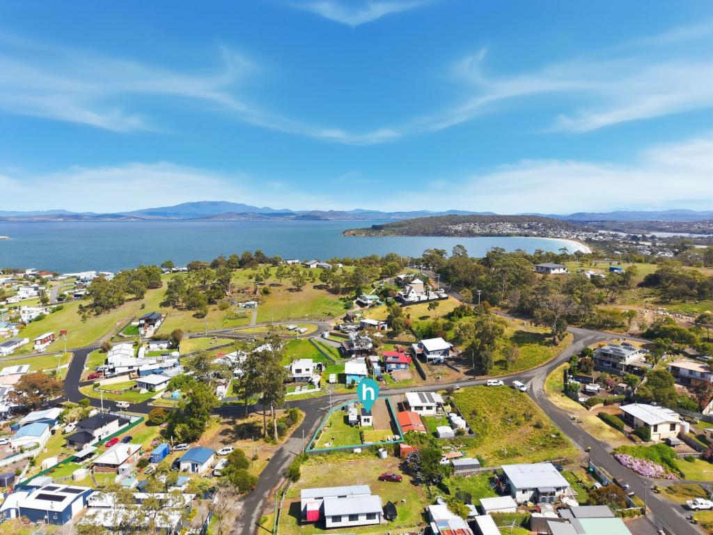 6 Oak St, Primrose Sands, TAS 7173