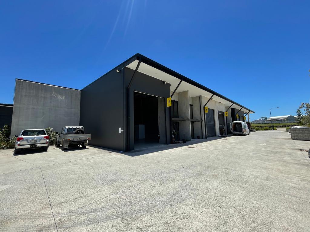 5/5 TAYLOR CT, COOROY, QLD 4563