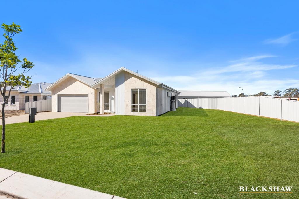 8 Bangalay Way, Broulee, NSW 2537