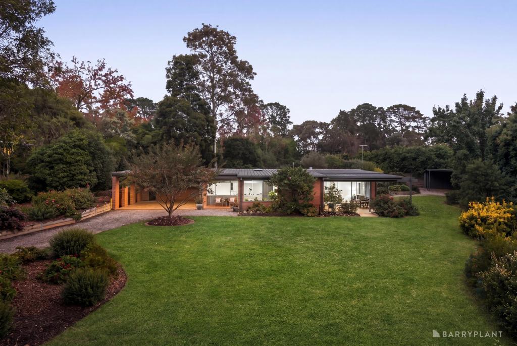 17-19 Craithie Ave, Park Orchards, VIC 3114