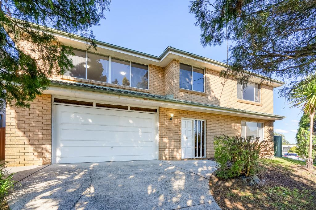 5 SWAN ST, GLADESVILLE, NSW 2111