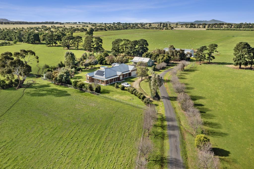 120 Clifton Rd, Anakie, VIC 3213