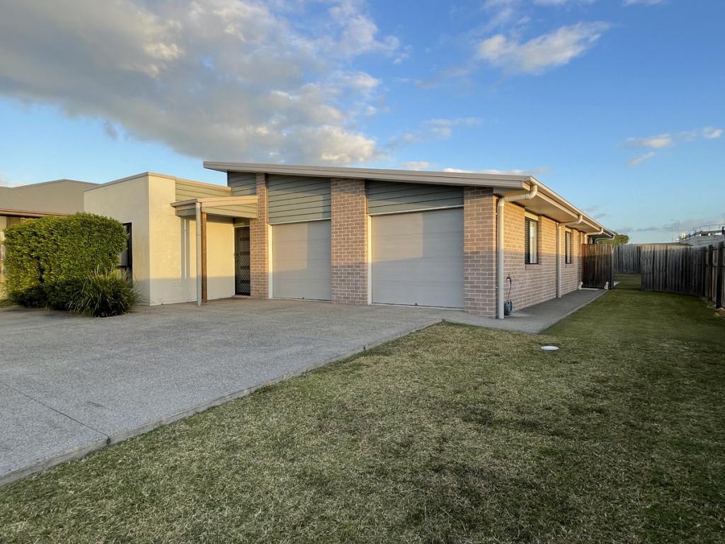2/15 LACHLAN CT, KAWUNGAN, QLD 4655