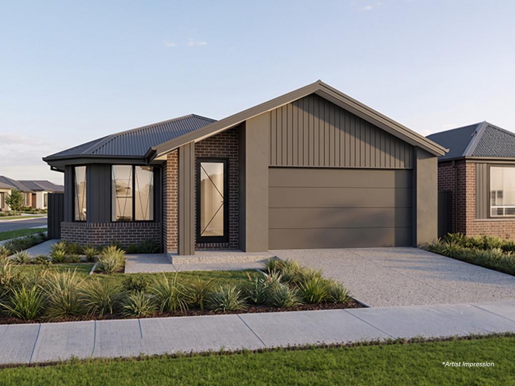 2 COMPASS ST, DROUIN, VIC 3818