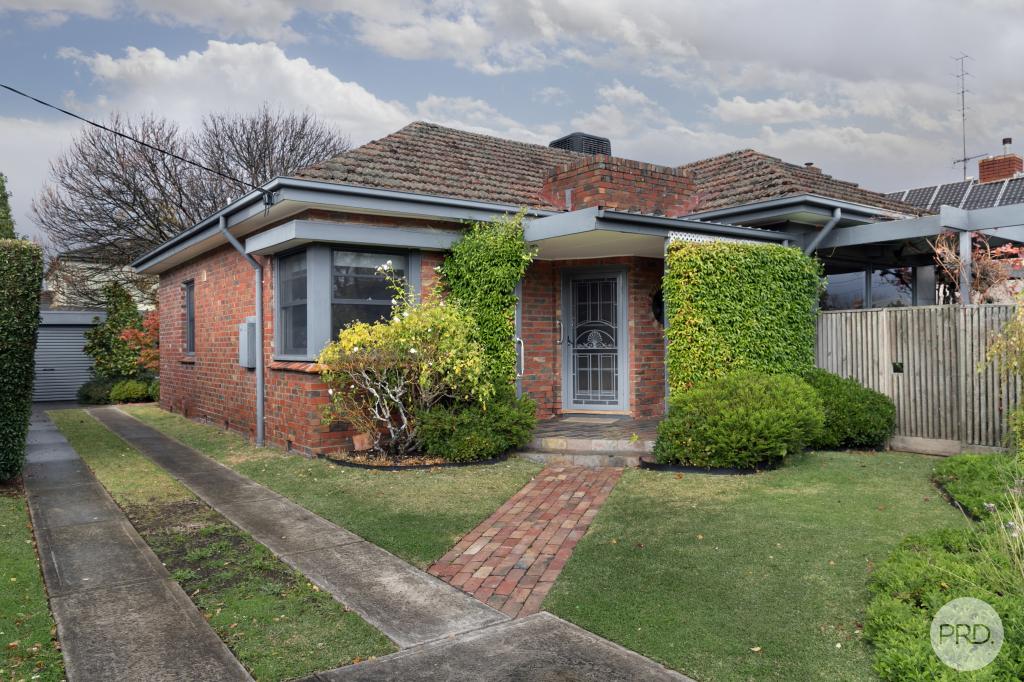 34 Hotham St, Lake Wendouree, VIC 3350