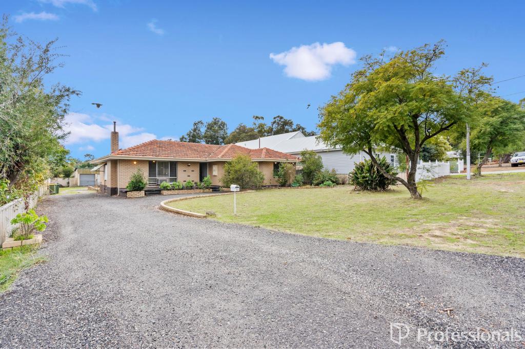 24 Phillip Gr, Kalamunda, WA 6076