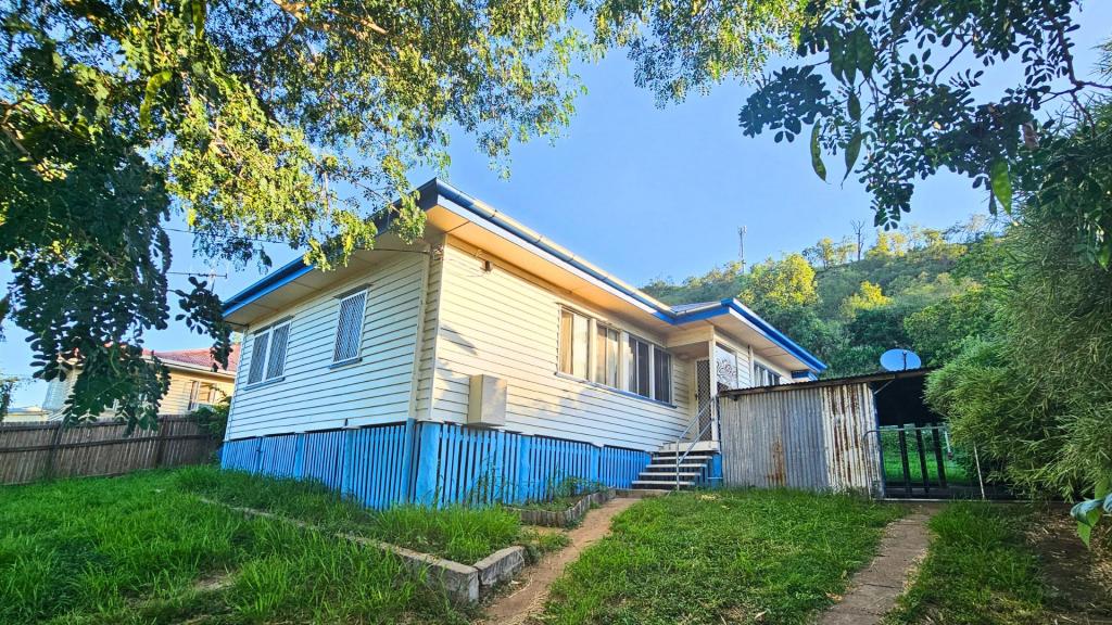 54 Porter St, Gayndah, QLD 4625