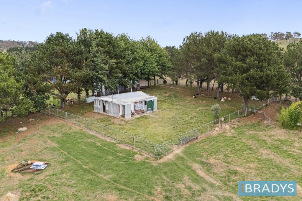 564 Plains Rd, Hoskinstown, NSW 2621