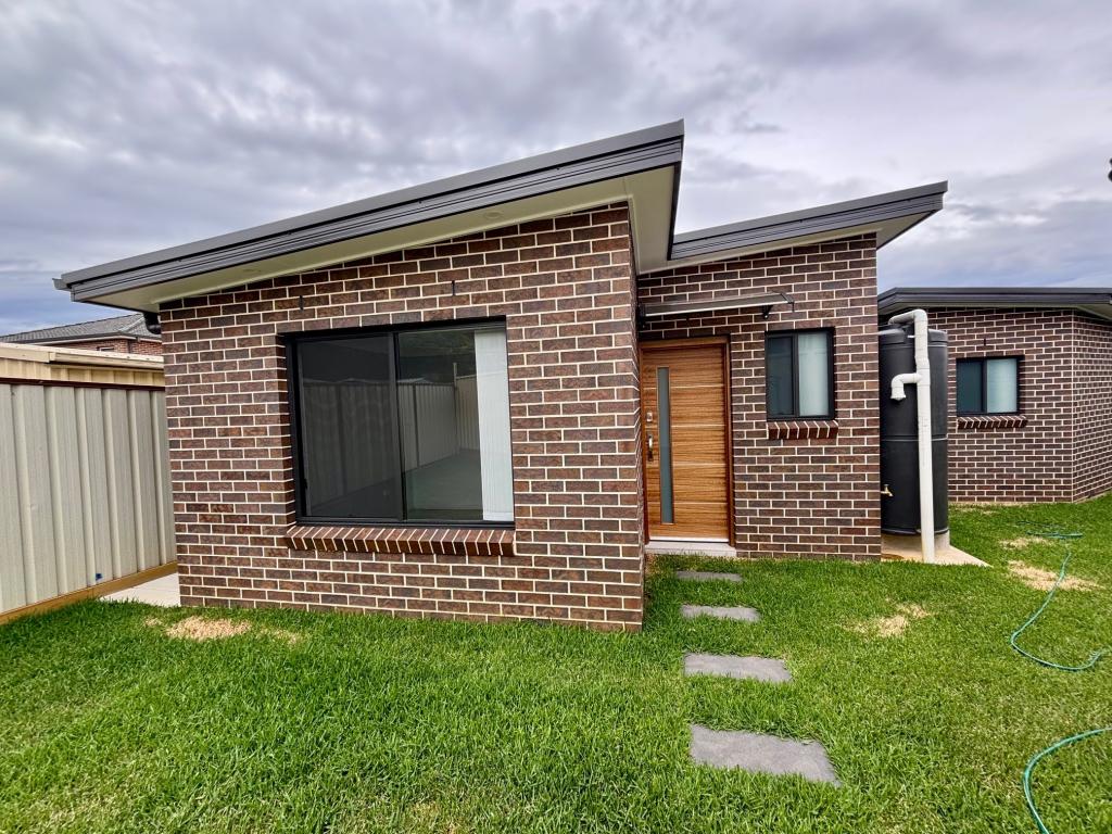 7B ETON ST, FAIRFIELD, NSW 2165