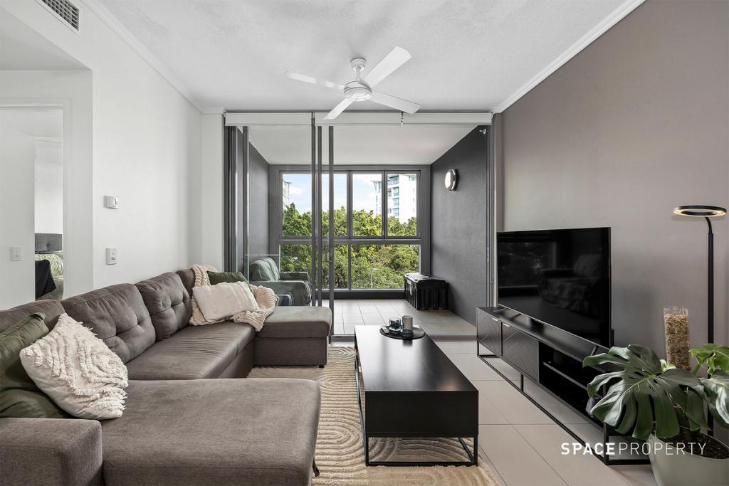 30311/2 Harbour Rd, Hamilton, QLD 4007