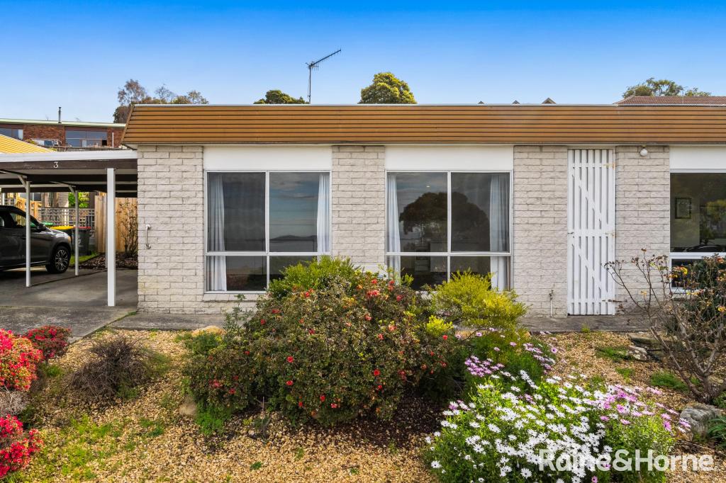 3/32 Pearl Pl, Blackmans Bay, TAS 7052