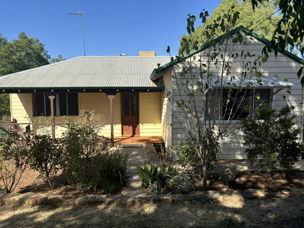 41 Toodyay St, Toodyay, WA 6566