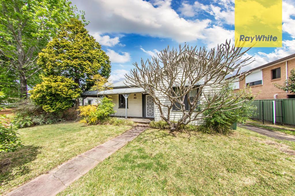 4 Lombard St, Northmead, NSW 2152