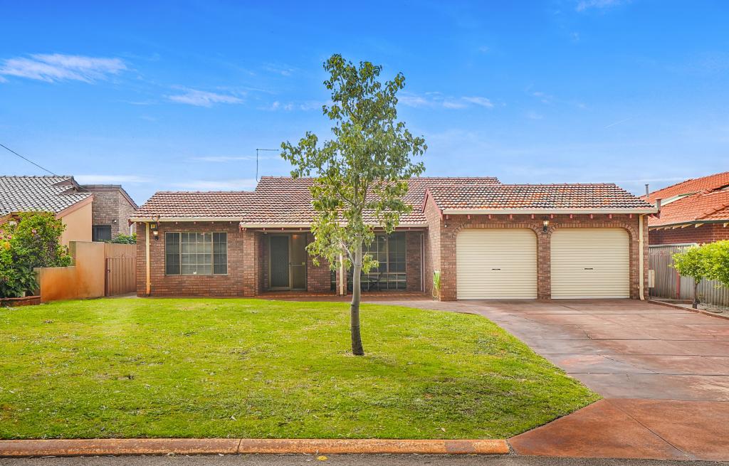 39 LANCHESTER WAY, STIRLING, WA 6021