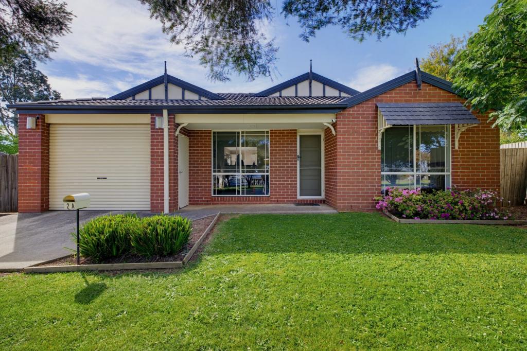 2a Norman Rd, Drouin, VIC 3818