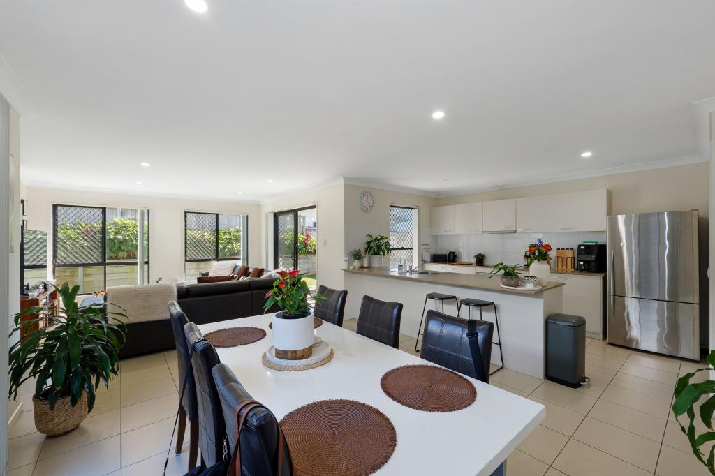 90 Dixon Dr, Pimpama, QLD 4209