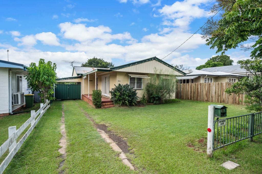 12 Cox St, Wilsonton, QLD 4350