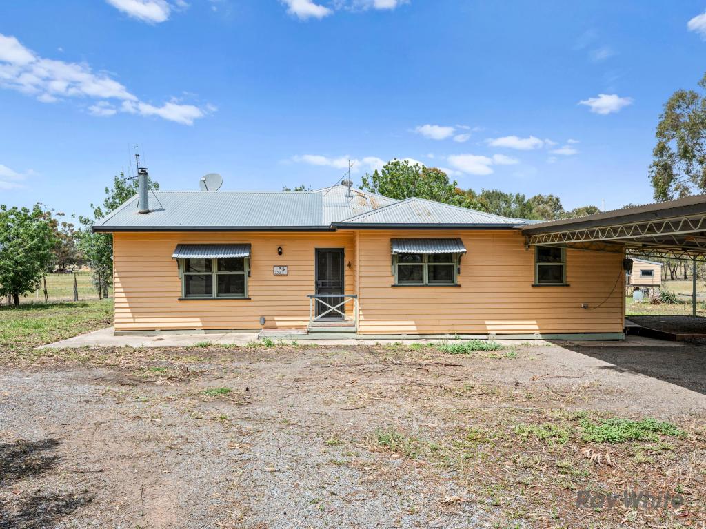 253 River Rd, Goomalibee, VIC 3673