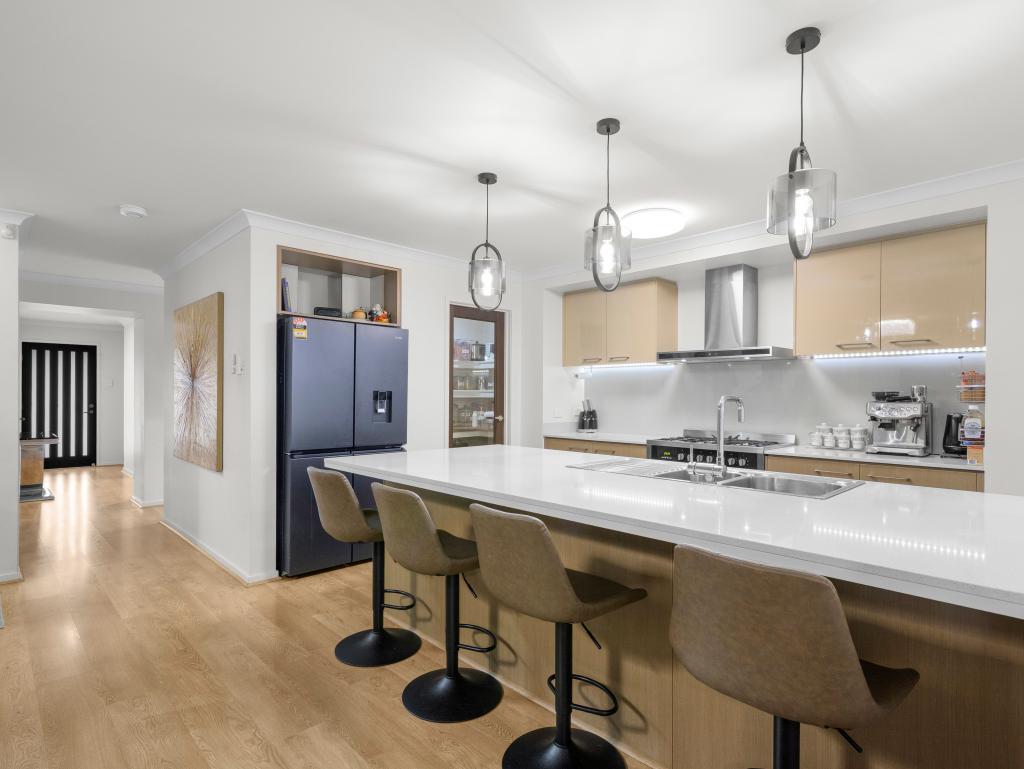 44 River Run Cct, Ormeau Hills, QLD 4208