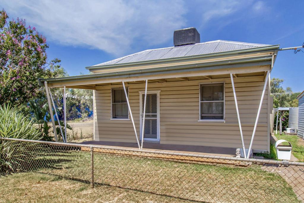 31 Maitland St, Narrabri, NSW 2390