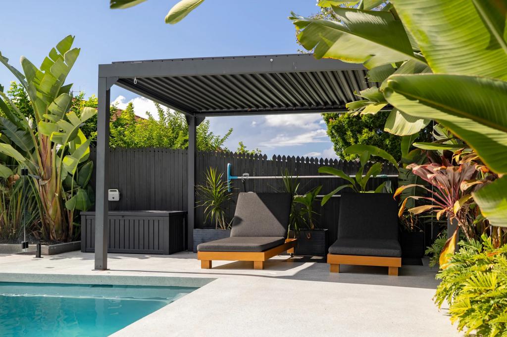 1 Trisha Cl, Victoria Point, QLD 4165