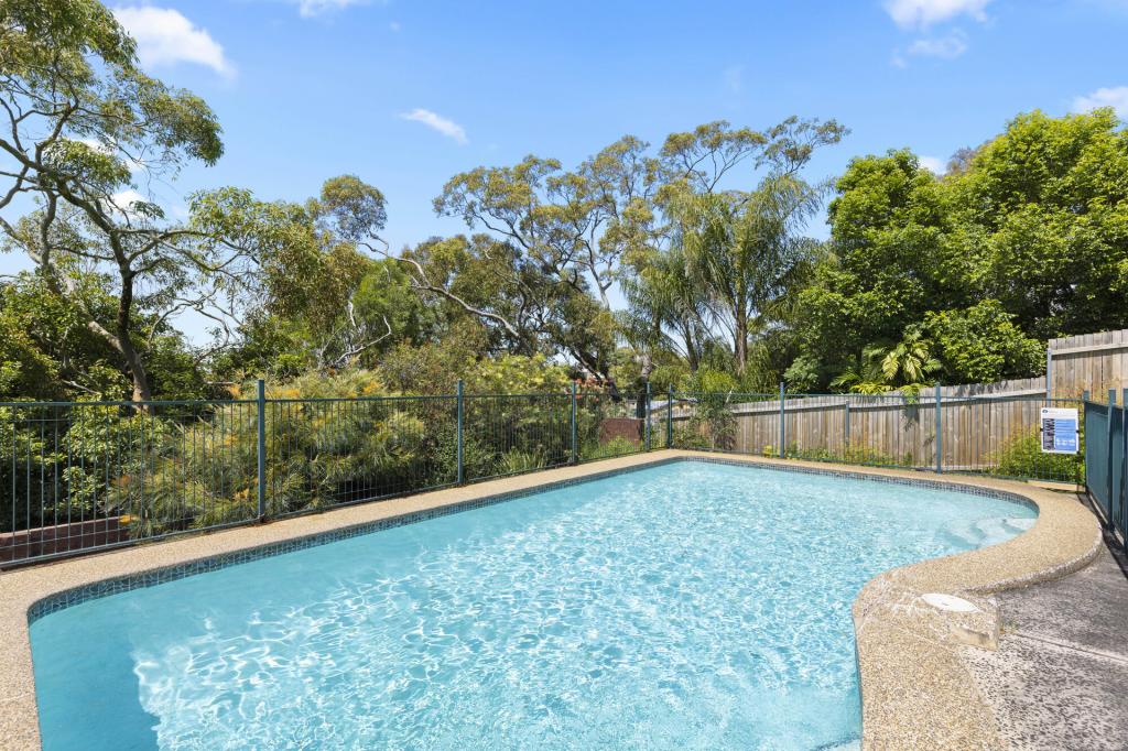 17 Tobruk Ave, Allambie Heights, NSW 2100