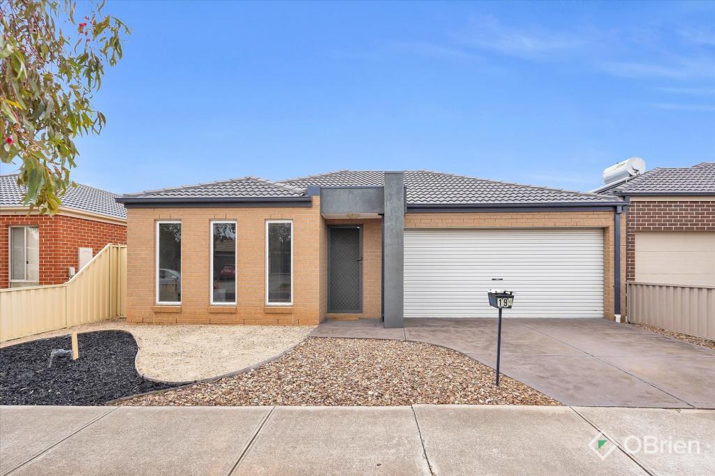 19 Lady Penrhyn Dr, Harkness, VIC 3337