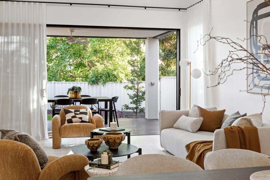 1C THE AVENUE, NIDDRIE, VIC 3042