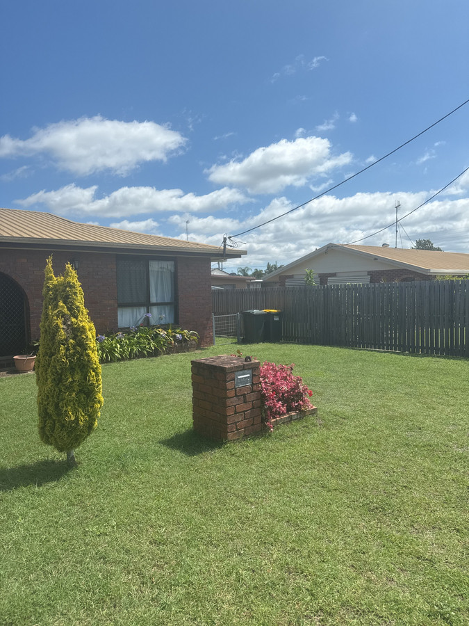 1/3 Thomsen St, Millbank, QLD 4670