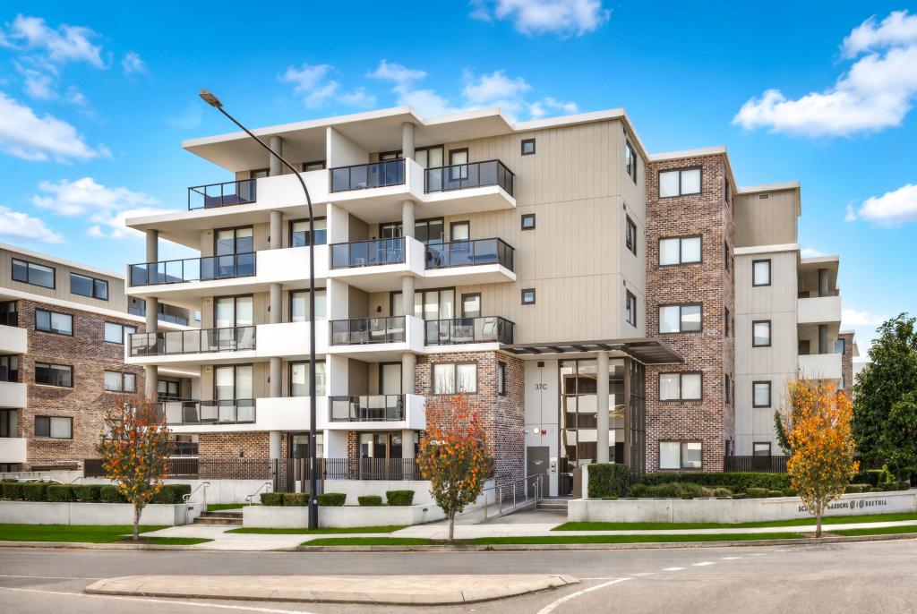 331/37C MANCHESTER DR, SCHOFIELDS, NSW 2762