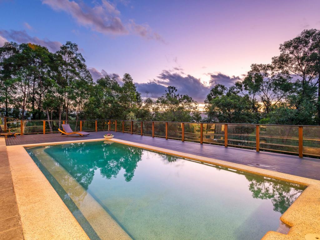 24 Hillary Cct, Pacific Pines, QLD 4211