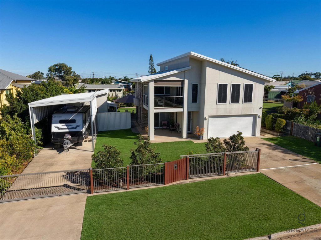 36 Moore St, Elliott Heads, QLD 4670