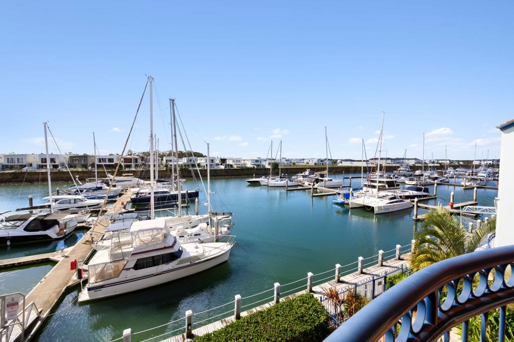 32 John Lund Dr, Hope Island, QLD 4212