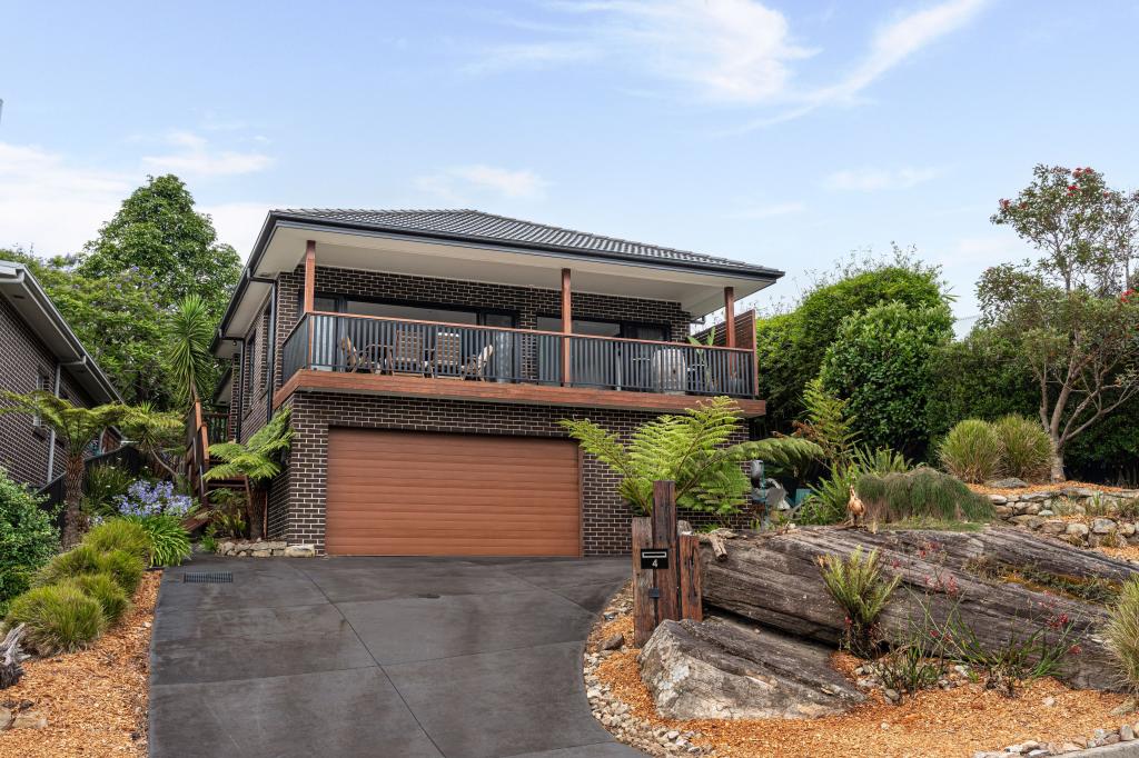 4 THE CRESCENT, HELENSBURGH, NSW 2508