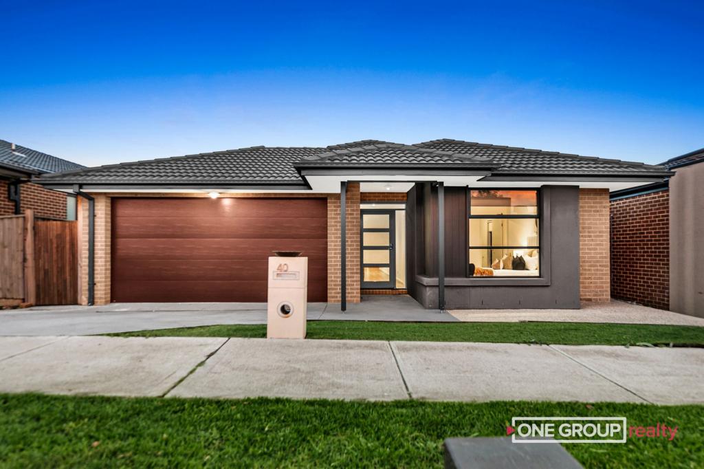 40 EQUESTRIA BVD, WOLLERT, VIC 3750