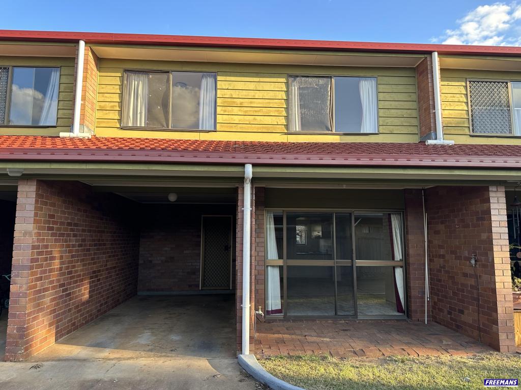 4/54 FIRST AVE, KINGAROY, QLD 4610