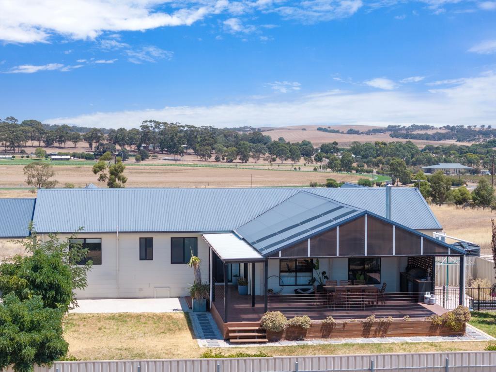 85 Noble Rd, Stanley Flat, SA 5453