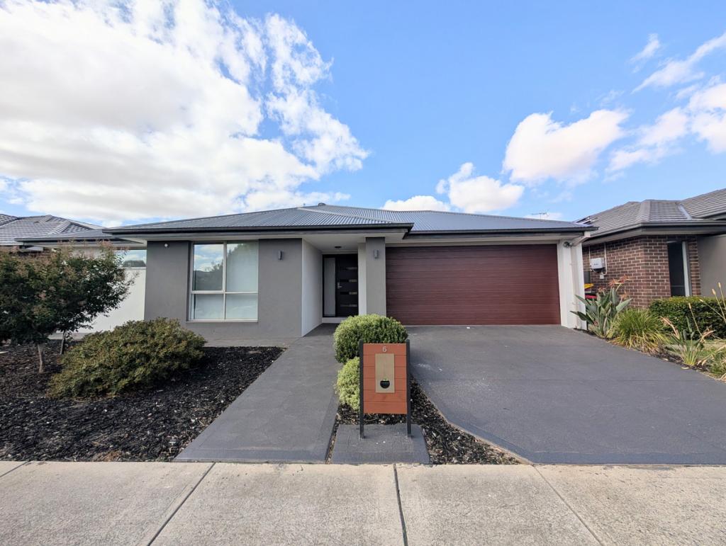 6 Urquhart St, Mickleham, VIC 3064