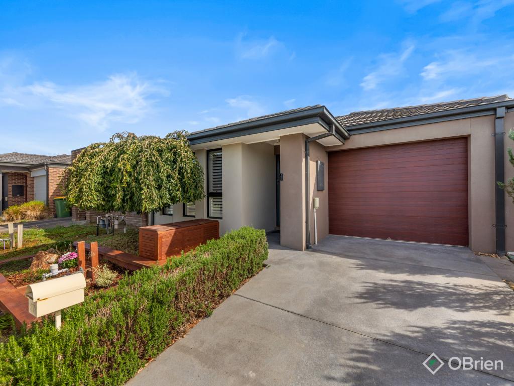 27 Mallard Ave, Officer, VIC 3809