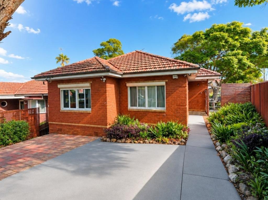 1 Pangee St, Kingsgrove, NSW 2208