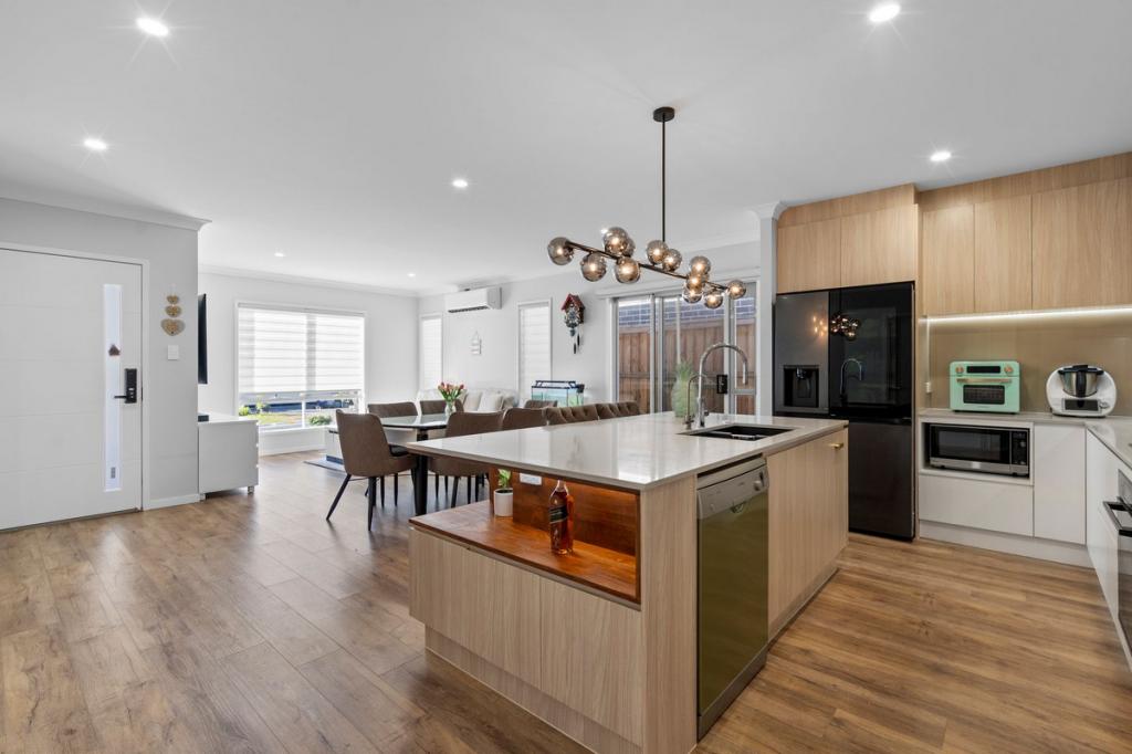 64 Doran Cct, Park Ridge, QLD 4125