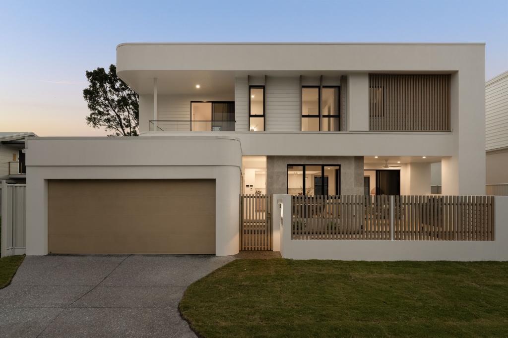 30A COOMBABAH RD, BIGGERA WATERS, QLD 4216