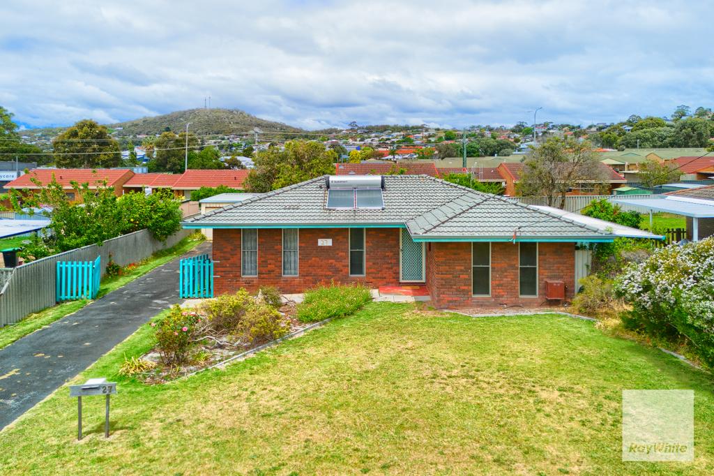 27 Anuaka Rd, Yakamia, WA 6330