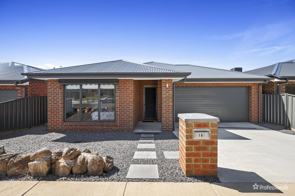 16 Chisholm St, Maryborough, VIC 3465