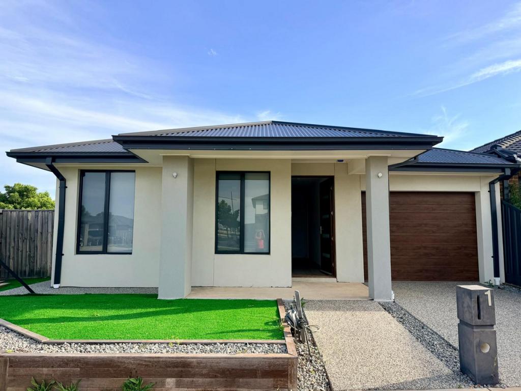 1 Gibbs St, Deanside, VIC 3336