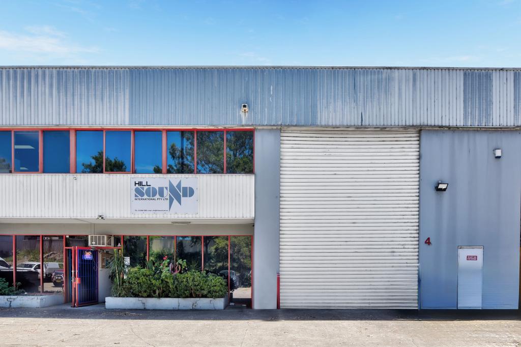 4/88-92 MAGOWAR RD, GIRRAWEEN, NSW 2145