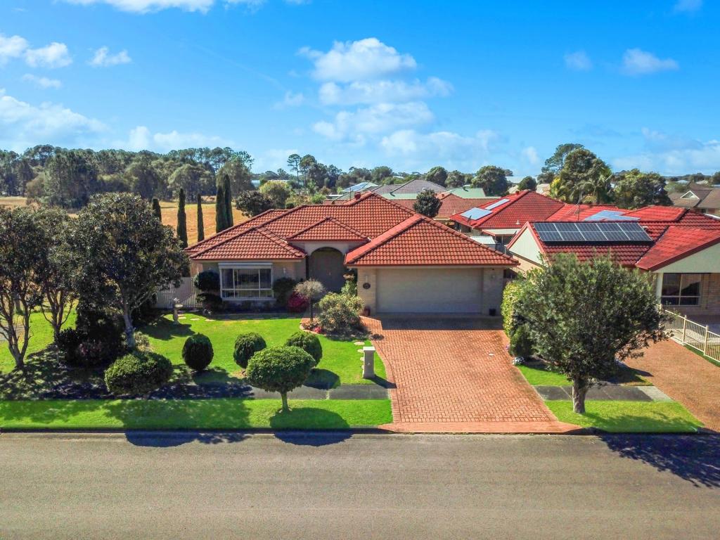 1 Spinifex Ave, Tea Gardens, NSW 2324