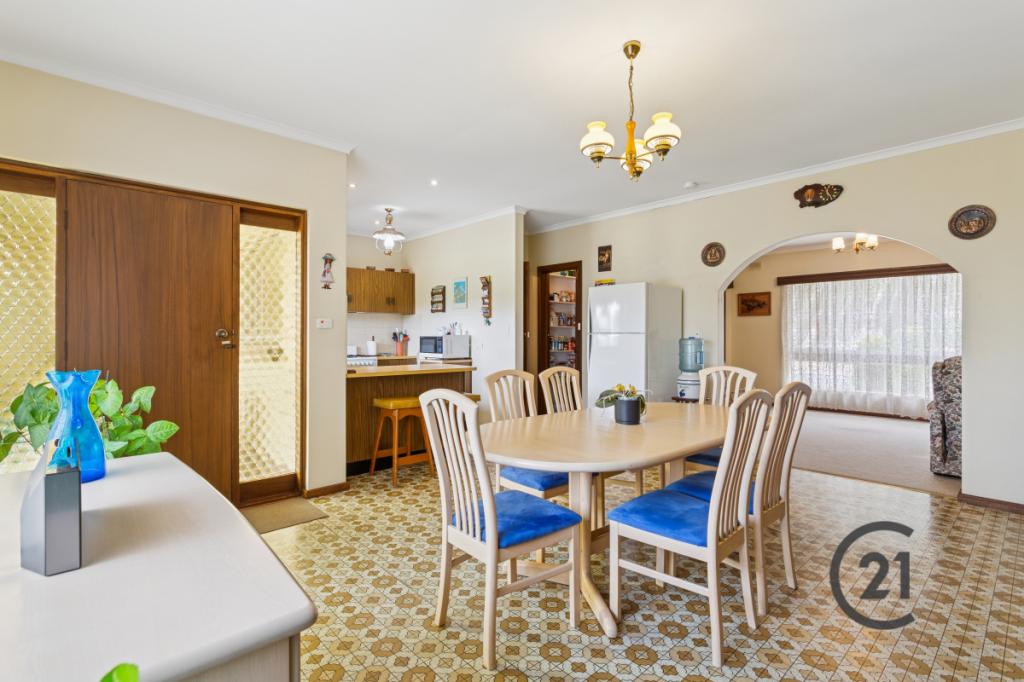 11 Bollen St, North Haven, SA 5018