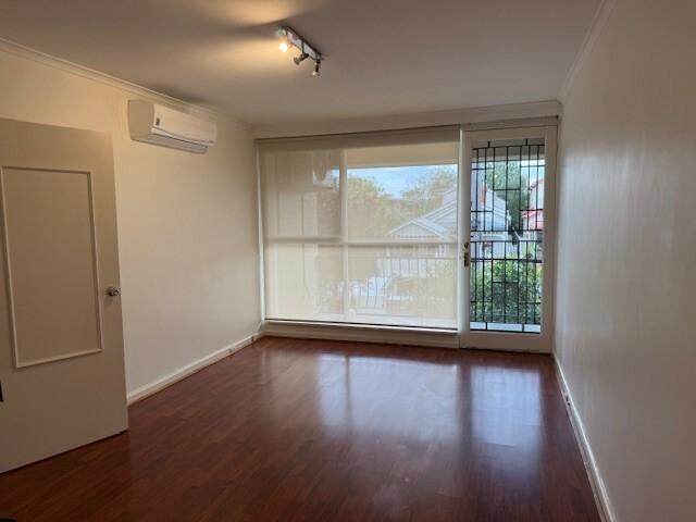 9/12 Schofield St, Essendon, VIC 3040